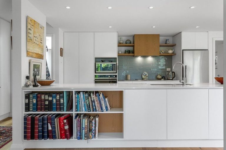 Photo of property in 2 Heberden Avenue, Sumner, Christchurch, 8081