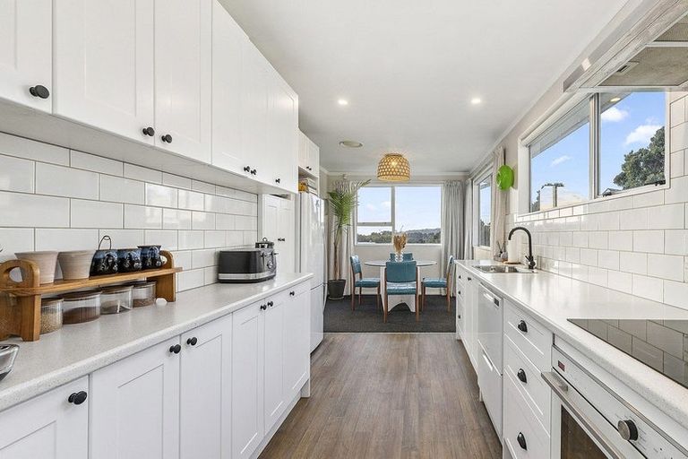 Photo of property in 2 Adventure Drive, Whitby, Porirua, 5024