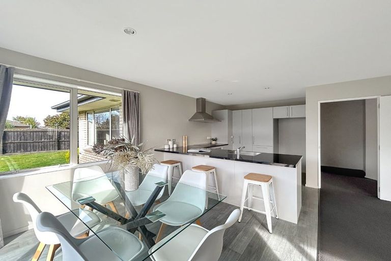 Photo of property in 8 Marble Court, Rolleston, 7614