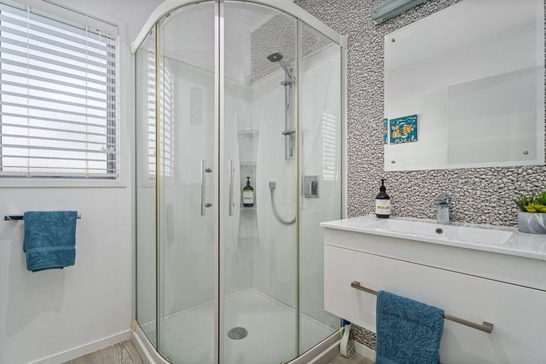 Photo of property in 36 Oyster Drive, Cooks Beach, Whitianga, 3591