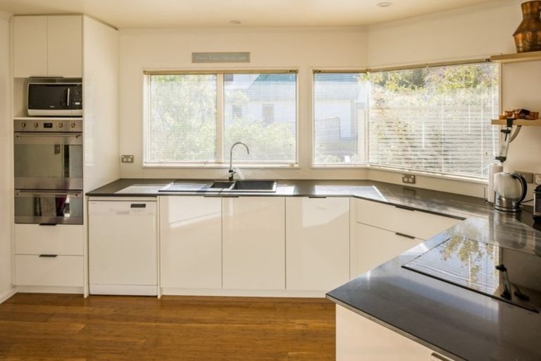 Photo of property in 51 Saunders Close, Whitby, Porirua, 5024