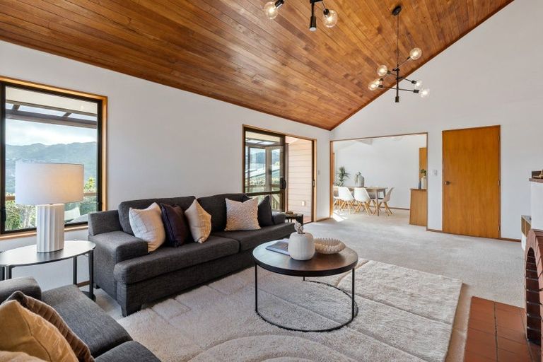 Photo of property in 15 Indira Place, Khandallah, Wellington, 6035