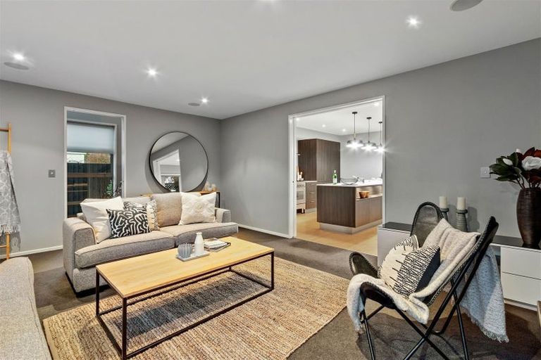 Photo of property in 128a Holly Road, St Albans, Christchurch, 8014