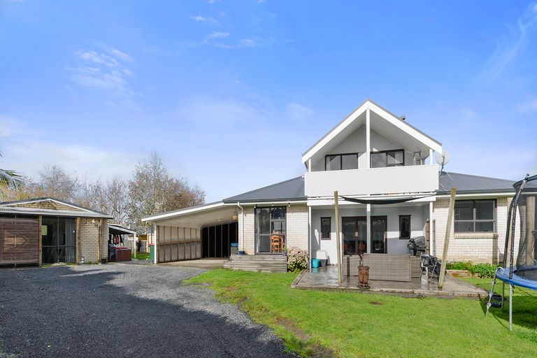 Photo of property in 74 Harrisville Road, Tuakau, 2121
