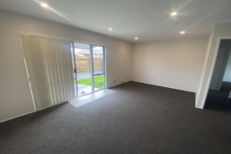 Photo of property in 2/16 Bingara Place, Favona, Auckland, 2024