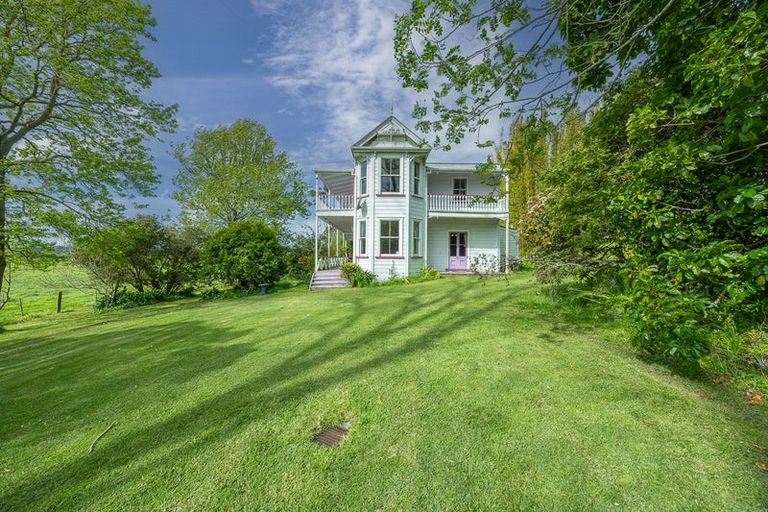 Photo of property in 847b Pouto Road, Te Kopuru, 0371