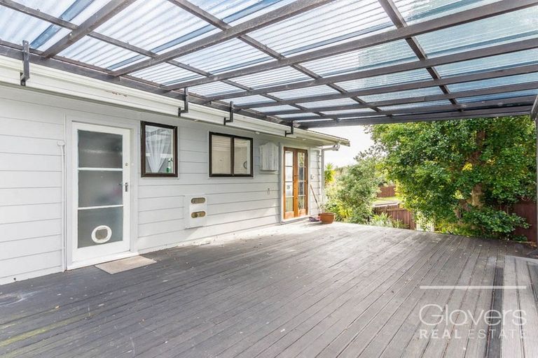 Photo of property in 80 Sunvue Road, Glen Eden, Auckland, 0602