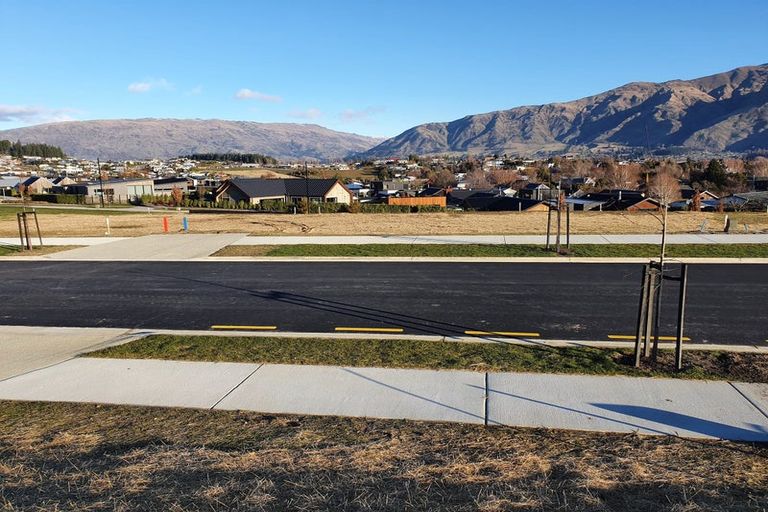 Photo of property in 51 Clearview Street, Wanaka, 9305