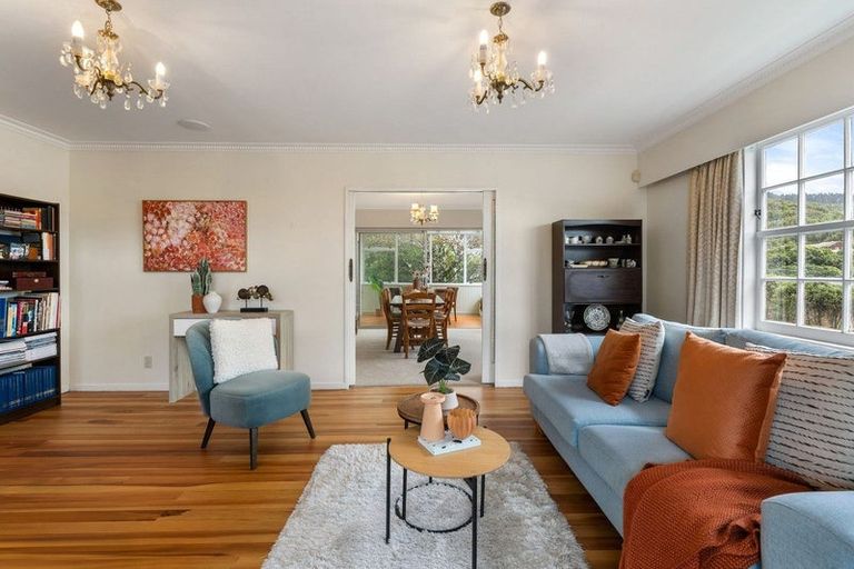 Photo of property in 71 Oriel Avenue, Tawa, Wellington, 5028