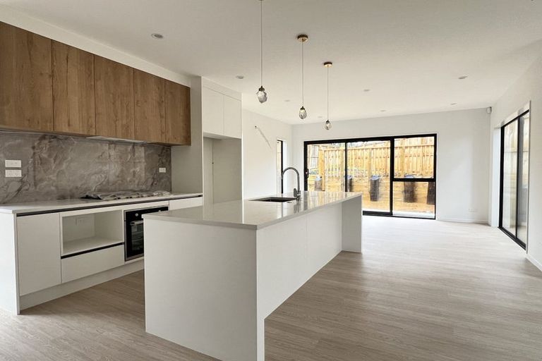 Photo of property in 105e Bond Crescent, Forrest Hill, Auckland, 0620