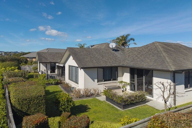 Photo of property in 28 Woodleigh Place, Ohauiti, Tauranga, 3112