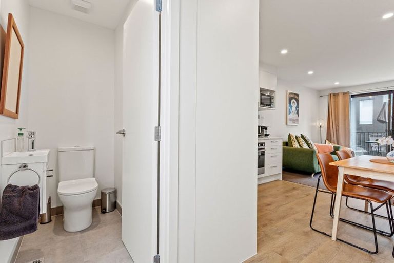 Photo of property in 5/3234 Great North Road, New Lynn, Auckland, 0600