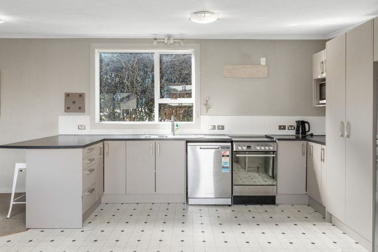 Photo of property in 7 Derby Street, Green Island, Dunedin, 9018