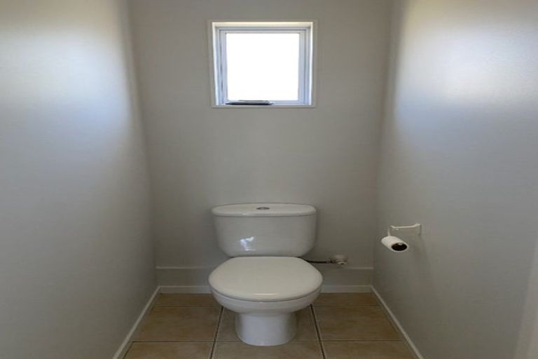Photo of property in 18 Ngatitoa Street, Tawa, Wellington, 5028