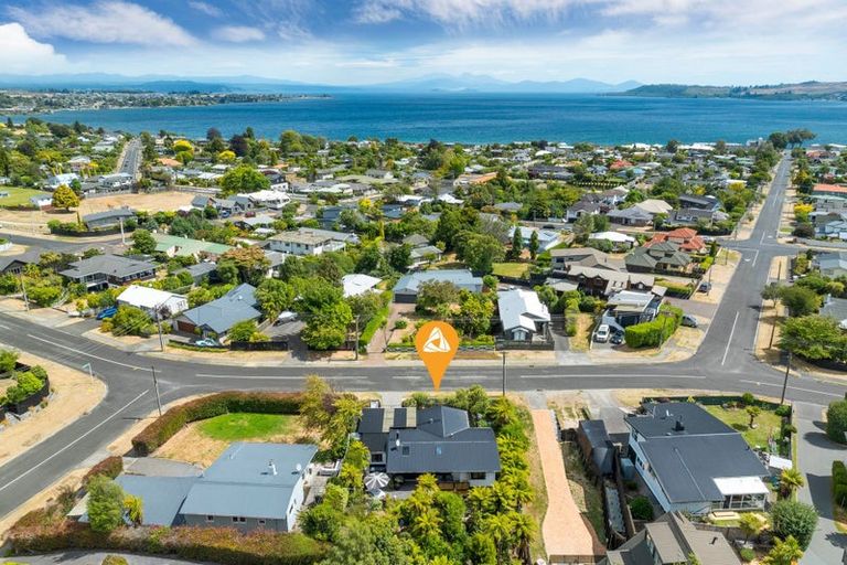 Photo of property in 22 Gillies Avenue, Taupo, 3330