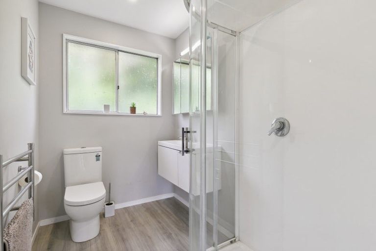 Photo of property in 12 Mcmahon Way, Paparangi, Wellington, 6037