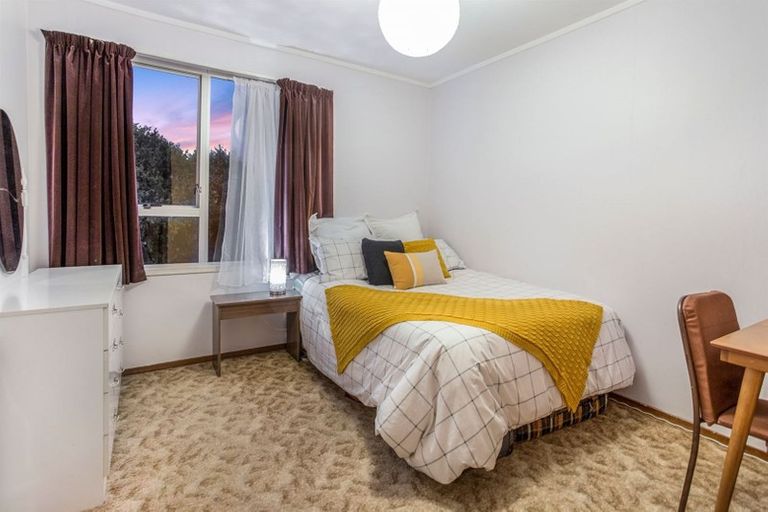 Photo of property in 18 Anich Road, Massey, Auckland, 0614