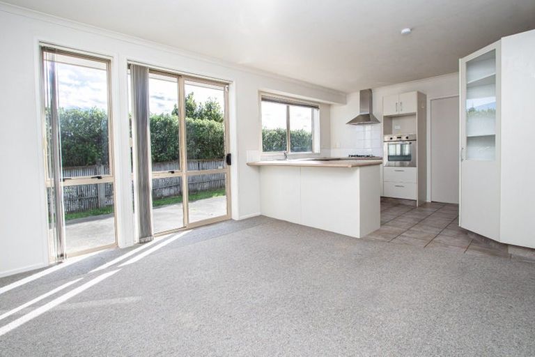 Photo of property in 2 Parkside Drive, Huntington, Hamilton, 3210