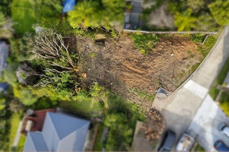 Photo of property in 58d Lincoln Avenue, Tawa, Wellington, 5028