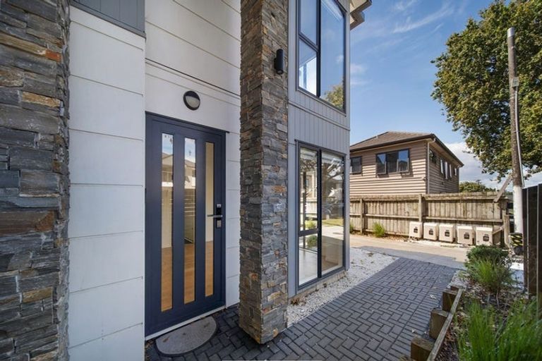 Photo of property in 64 Landscape Road, Papatoetoe, Auckland, 2025