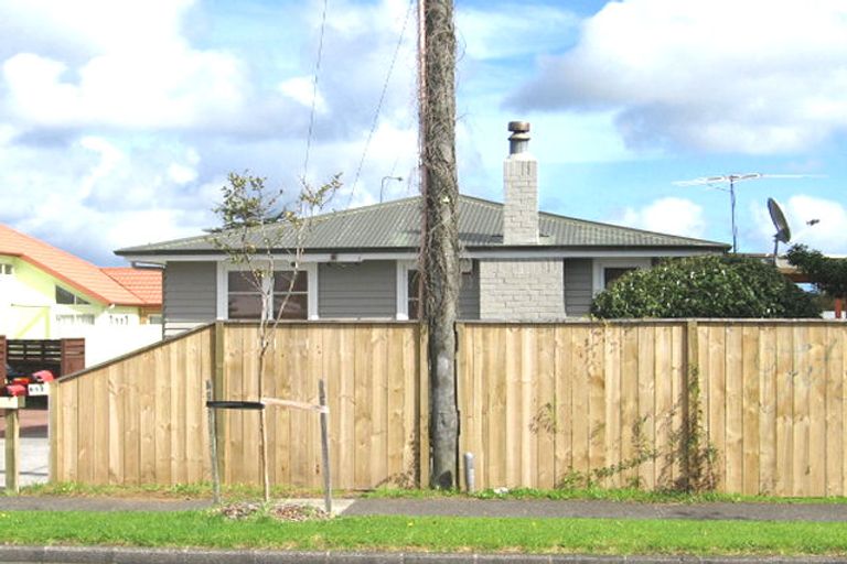 Photo of property in 640a Te Atatu Road, Te Atatu Peninsula, Auckland, 0610