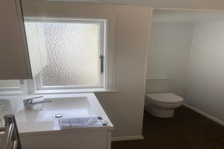 Photo of property in 9 Thompson Street, Mount Cook, Wellington, 6011