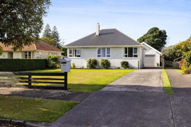 Photo of property in 16 Plympton Street, Brooklands, New Plymouth, 4310