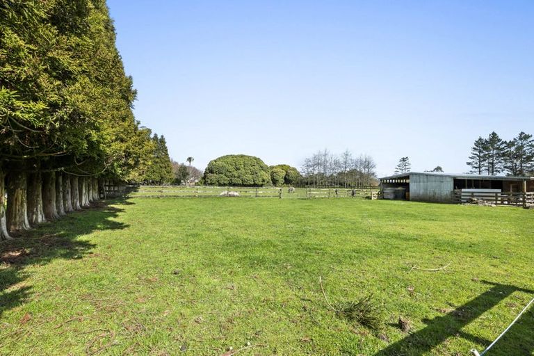 Photo of property in 14 Flint Road West, Stratford, 4332