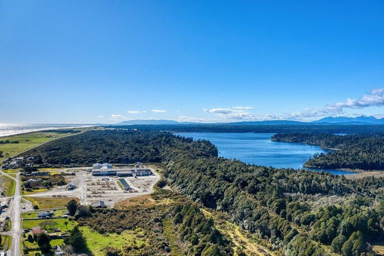 Photo of property in 11 Butlers Road, Ruatapu, Hokitika, 7883