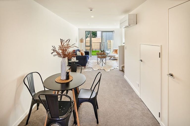 Photo of property in 7 John Street, Stokes Valley, Lower Hutt, 5019