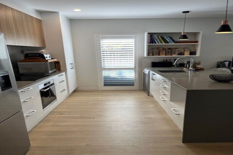 Photo of property in 1 Mulholland Drive, Jacks Point, 9371