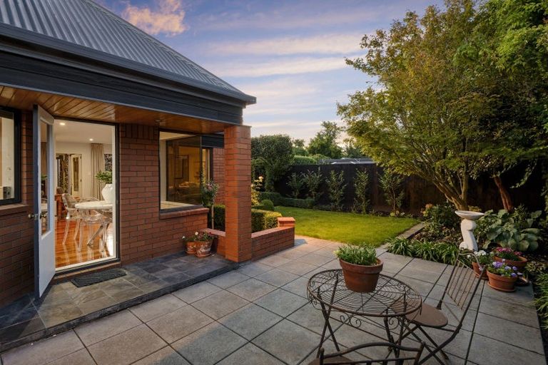 Photo of property in 79a Jeffreys Road, Fendalton, Christchurch, 8052