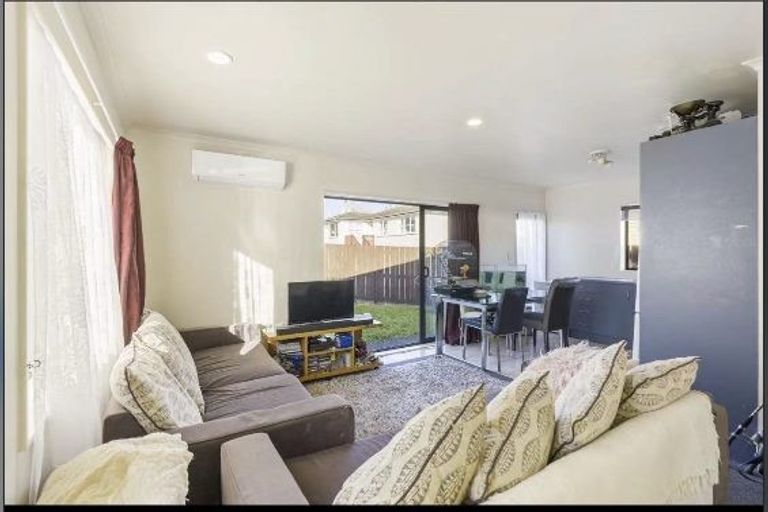 Photo of property in 37 Minaret Drive, Bucklands Beach, Auckland, 2014