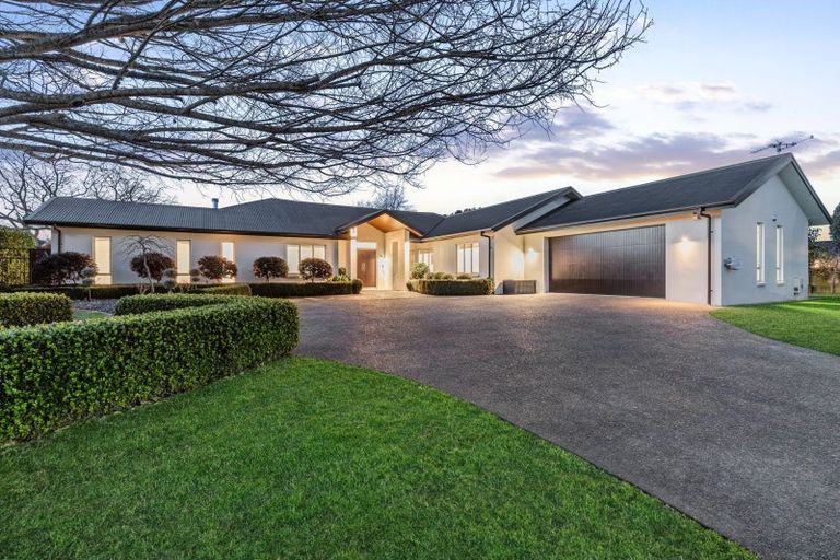 Photo of property in 1 Norfolk Drive, Cambridge, 3434