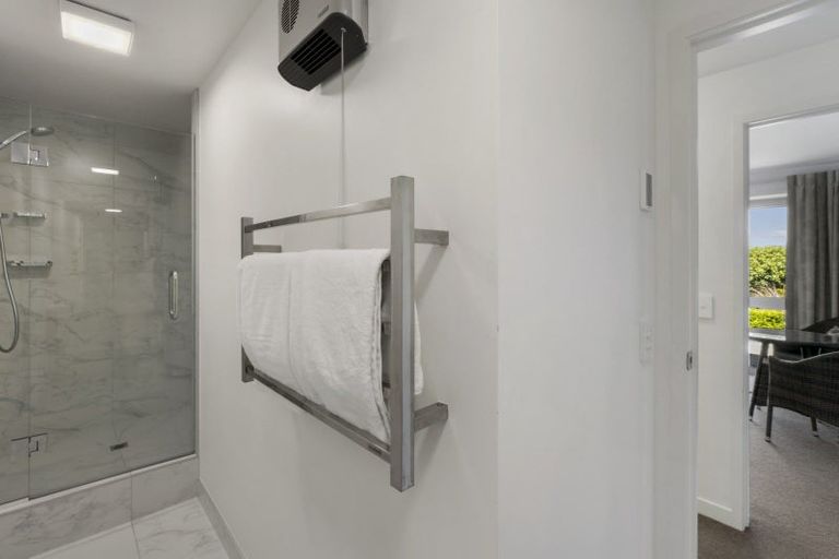 Photo of property in 54 Panorama Terrace, Queenstown, 9300