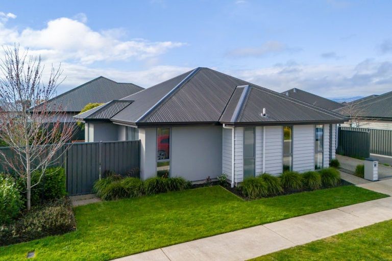 Photo of property in 27 Youngberry Drive, Richmond, 7020