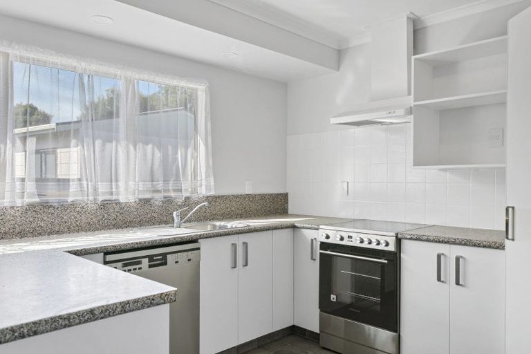Photo of property in 51 Arthur Crescent, Hilltop, Taupo, 3330