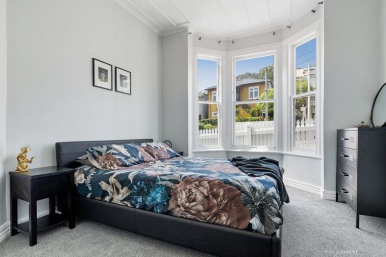 Photo of property in 54 Rolleston Street, Mount Cook, Wellington, 6021