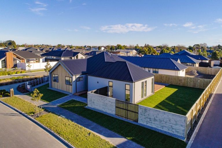 Photo of property in 1 Hamlett Drive, Woodend, 7610