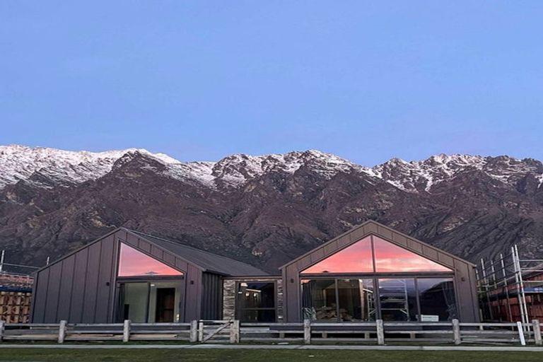 Photo of property in 8 Taurus Lane, Jacks Point, 9371