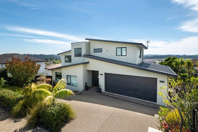 Photo of property in 74 Oakway Drive, Schnapper Rock, Auckland, 0632