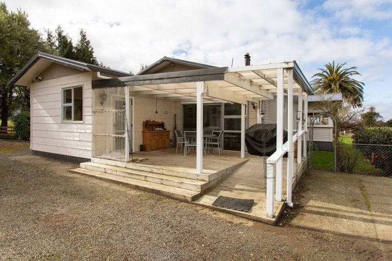 Photo of property in 633 Kiritaki Road, Dannevirke, 4972
