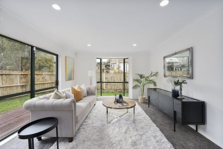 Photo of property in 22a Martin Jugum Lane, Ranui, Auckland, 0612
