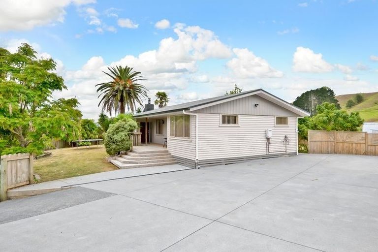 Photo of property in 82 Rayner Road, Huntly, 3700