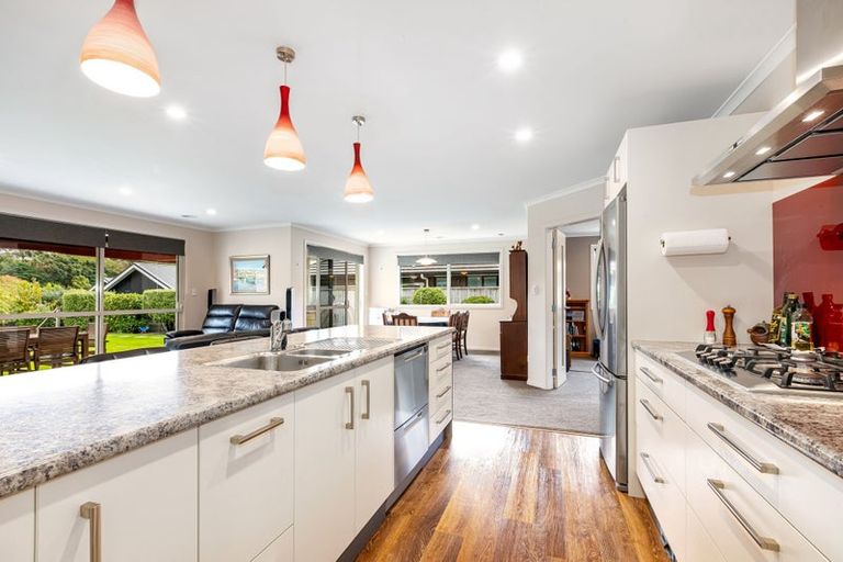 Photo of property in 21 Resolution Drive, Whitby, Porirua, 5024