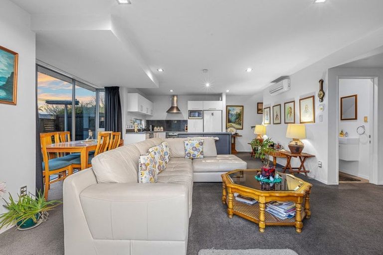 Photo of property in 1 Lyndon Street, Riccarton, Christchurch, 8011
