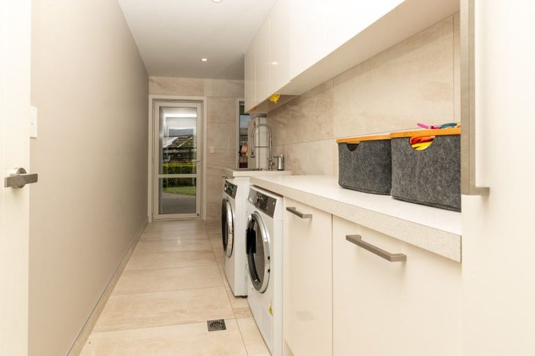 Photo of property in 16 Burberry Road, Karaka, Drury, 2578