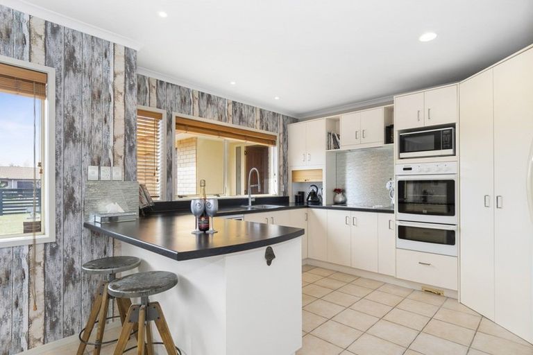 Photo of property in 12 Kestrel Avenue, Welcome Bay, Tauranga, 3112