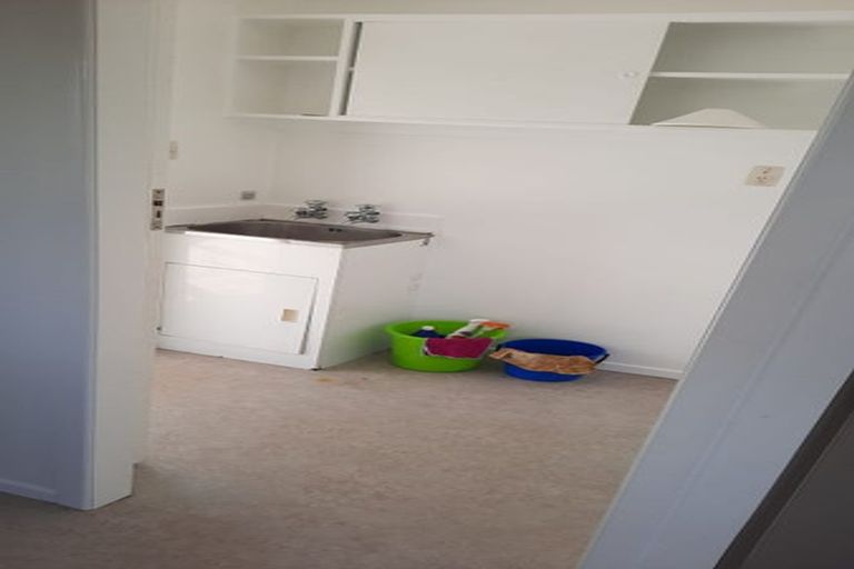 Photo of property in 3/200 Edmonton Road, Te Atatu South, Auckland, 0610