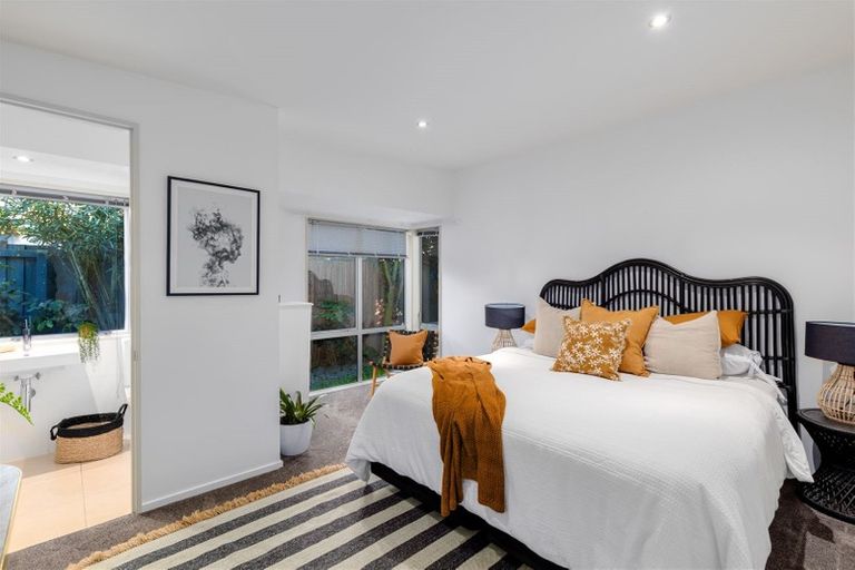 Photo of property in 11 Linkwater Way, Parklands, Christchurch, 8083